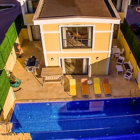 Hotel Doga Akasya / Kalkan