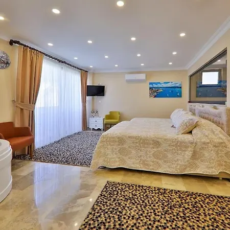 Doga Akasya / Kalkan Hotel 4*
